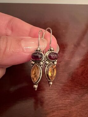 STERLING SILVER CITRINE &
GARNET DANGLE EARRINGS